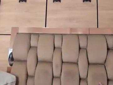 Leyla_palmer  live sex cam