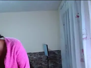 Lois_fer  live sex cam