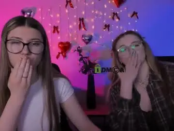 Luna_berryy  live sex cam