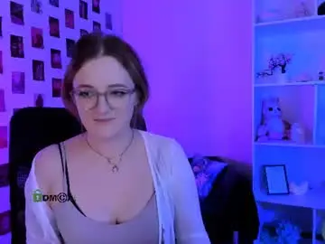 Luna_berryy  live sex cam