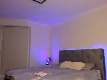 Bellastarr_  live sex cam
