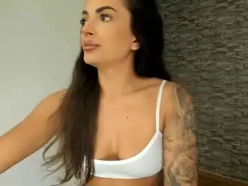Erica_xoo  live sex cam