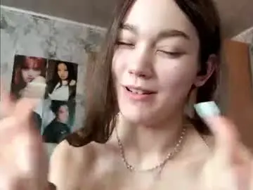 Julianeaukamp  live sex cam