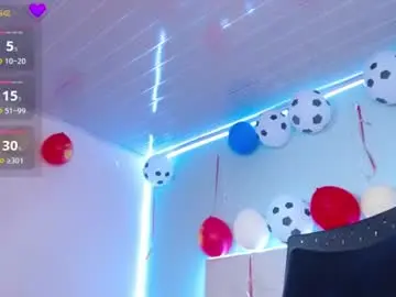 Lillytitsxxx  live sex cam