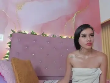 Melanie__evans  live sex cam