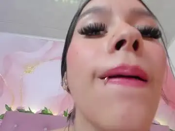 Melanie__evans  live sex cam
