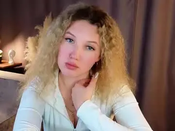 Sueholt  live sex cam