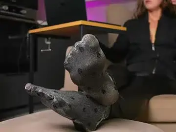 Yourfreebird  live sex cam
