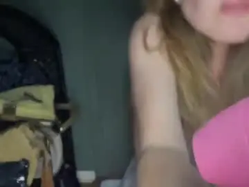 Chanelmaxxx  live sex cam