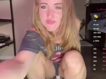 Chanelmaxxx  live sex cam