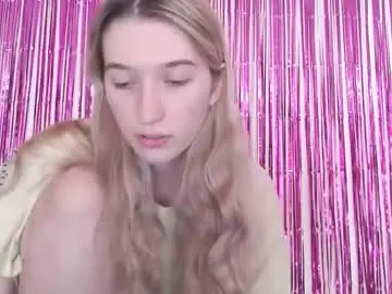 Honeyveil  live sex cam