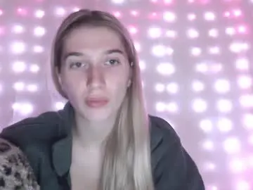 Honeyveil  live sex cam