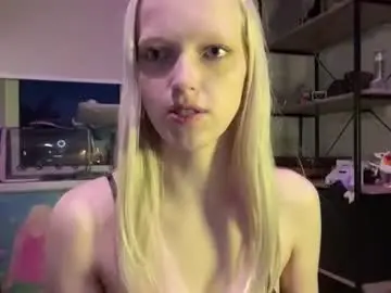 Kortneyhiedeman  live sex cam
