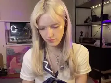 Kortneyhiedeman  live sex cam