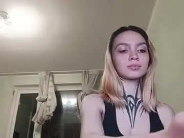 Lilithshaw  live sex cam