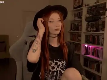 Loony_moony  live sex cam
