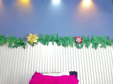 Luxemilf  live sex cam