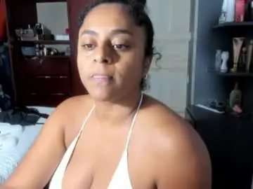 Nairovi_cherry  live sex cam
