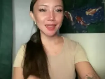 Oliviaxxmore69  live sex cam