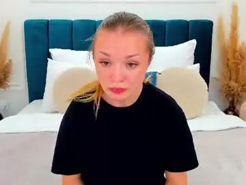 Ollyvirg  live sex cam