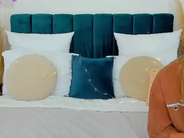 Ollyvirg  live sex cam