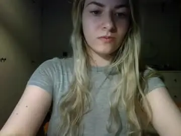 Rosie_june  live sex cam