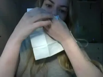 Rosie_june  live sex cam