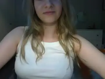 Rosie_june  live sex cam