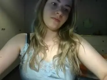 Rosie_june  live sex cam