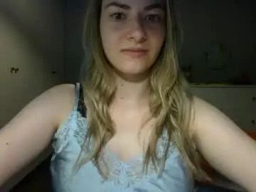 Rosie_june  live sex cam