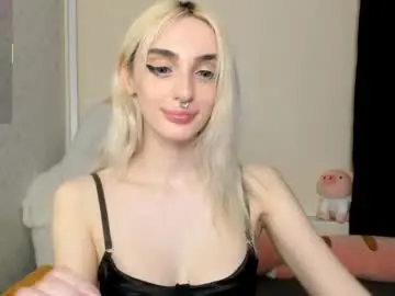 Succubantra  live sex cam