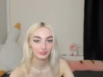 Succubantra  live sex cam