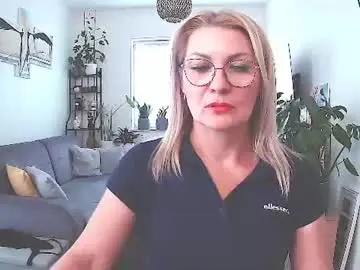 Sweetmarthaaa  live sex cam