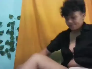 Vayannah  live sex cam