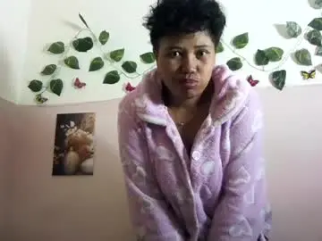 Vayannah  live sex cam
