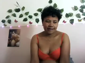 Vayannah  live sex cam