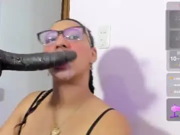 Veronica_bigass  live sex cam