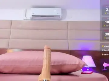 Veronica_bigass  live sex cam