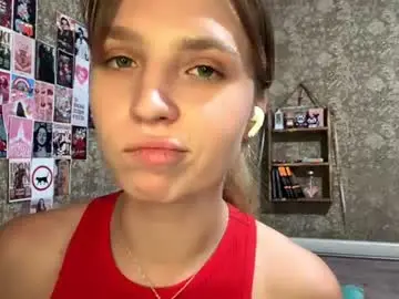 Yettavaught  live sex cam