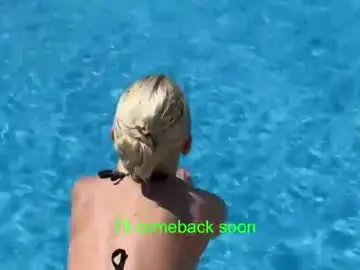 Avr0ria  live sex cam