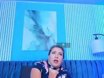 Dahianeconnor  live sex cam