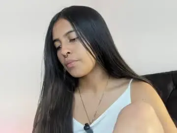 Elenna_salvatoree  live sex cam