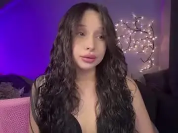 Heyitslus  live sex cam