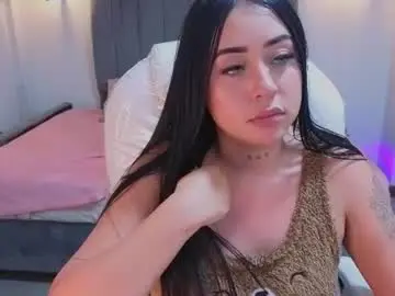 Laara_croft  live sex cam