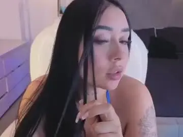 Laara_croft  live sex cam