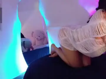 Lia_tinez  live sex cam