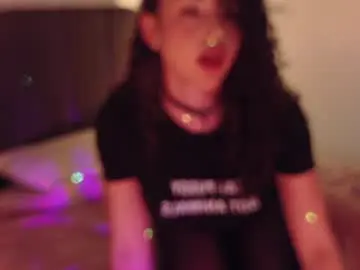 Lia_tinez  live sex cam