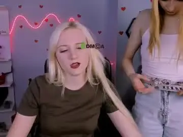 Madam_ulis  live sex cam