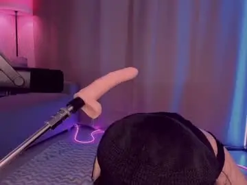 Nerdy_freyua  live sex cam