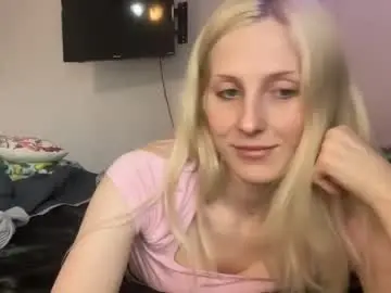 Noturavgbl0nde  live sex cam